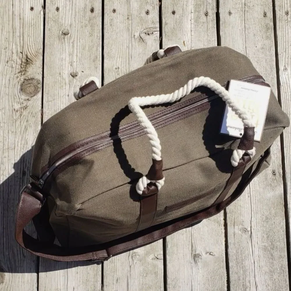 Tommy Bahamas Men’s travel duffle bag